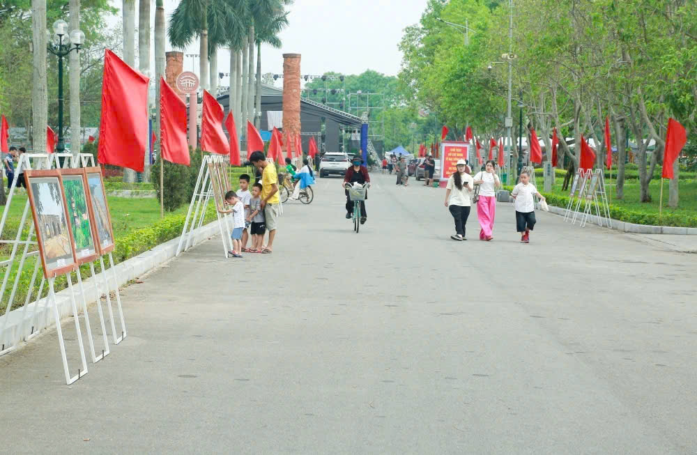 Anh-tin-bai